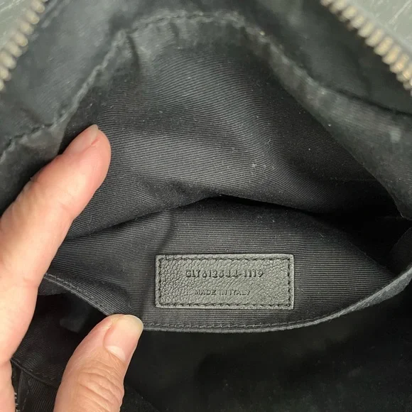 YSL LOU CAMERA BAG IN QUILTED LEATHER - Picture 15 of 17